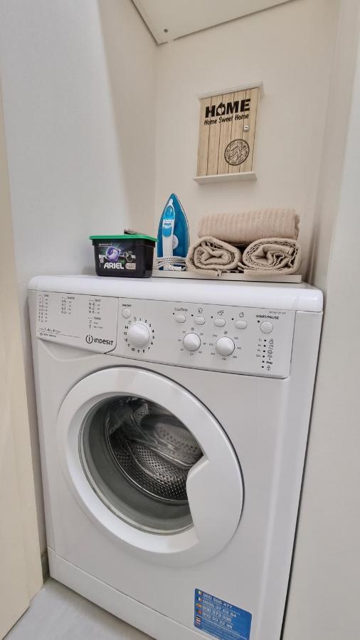 Finnem Rentals Jicinska Praha Bagian luar foto