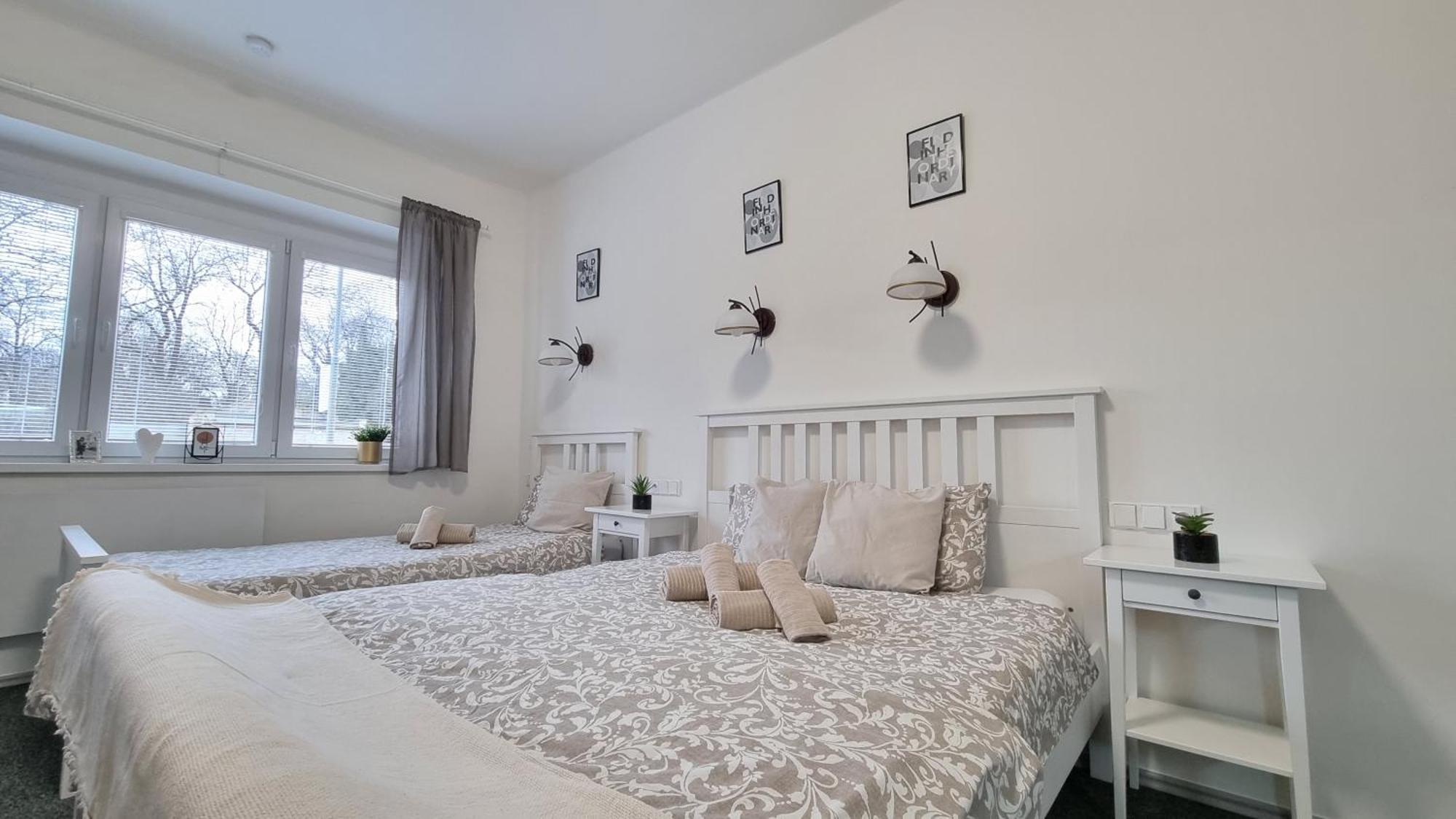 Finnem Rentals Jicinska Praha Bagian luar foto
